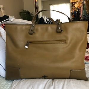 Pour La Victoire leather shoulder bag tote